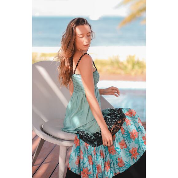 Resort Maxi Dress by T. Zovich Mixed Media Green Floral V-Neck Spaguetti Smocked - Picture 4 of 16